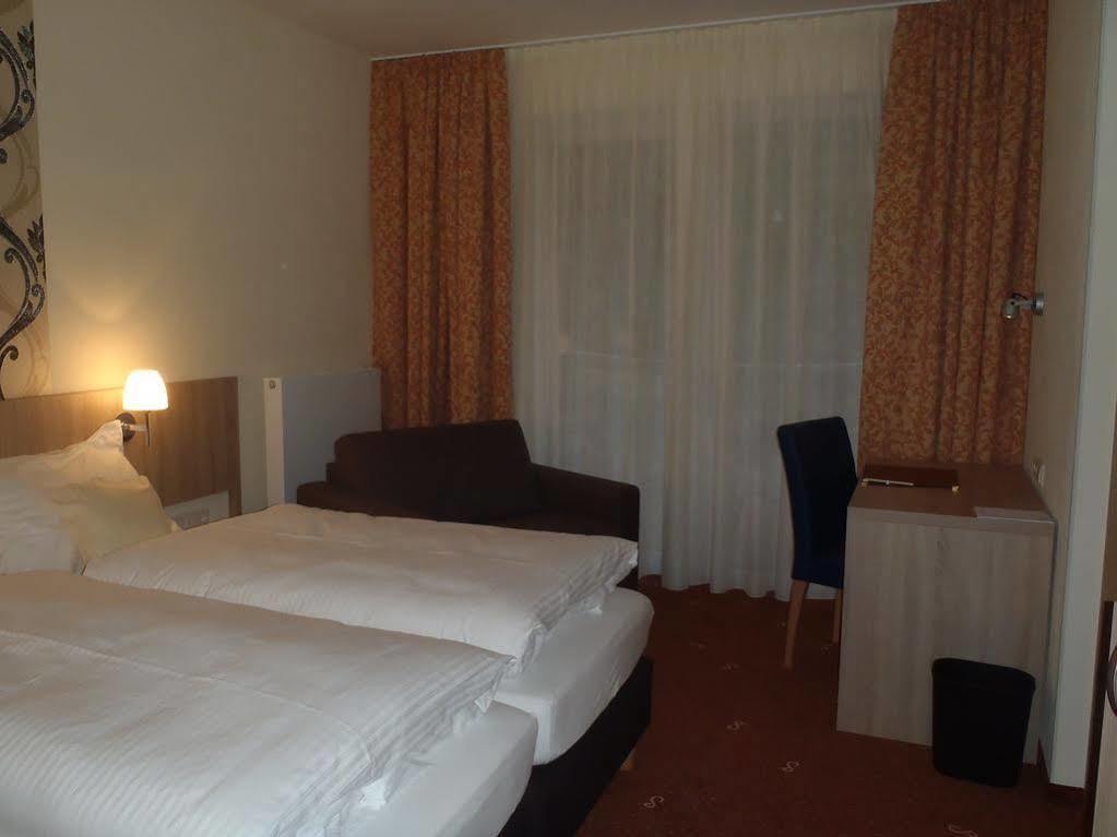 Schade'S Wohlfuehlhotel Selb Luaran gambar