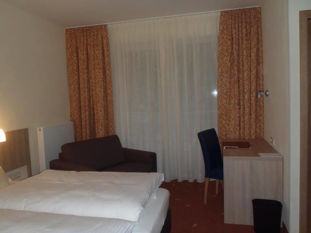 Schade'S Wohlfuehlhotel Selb Luaran gambar