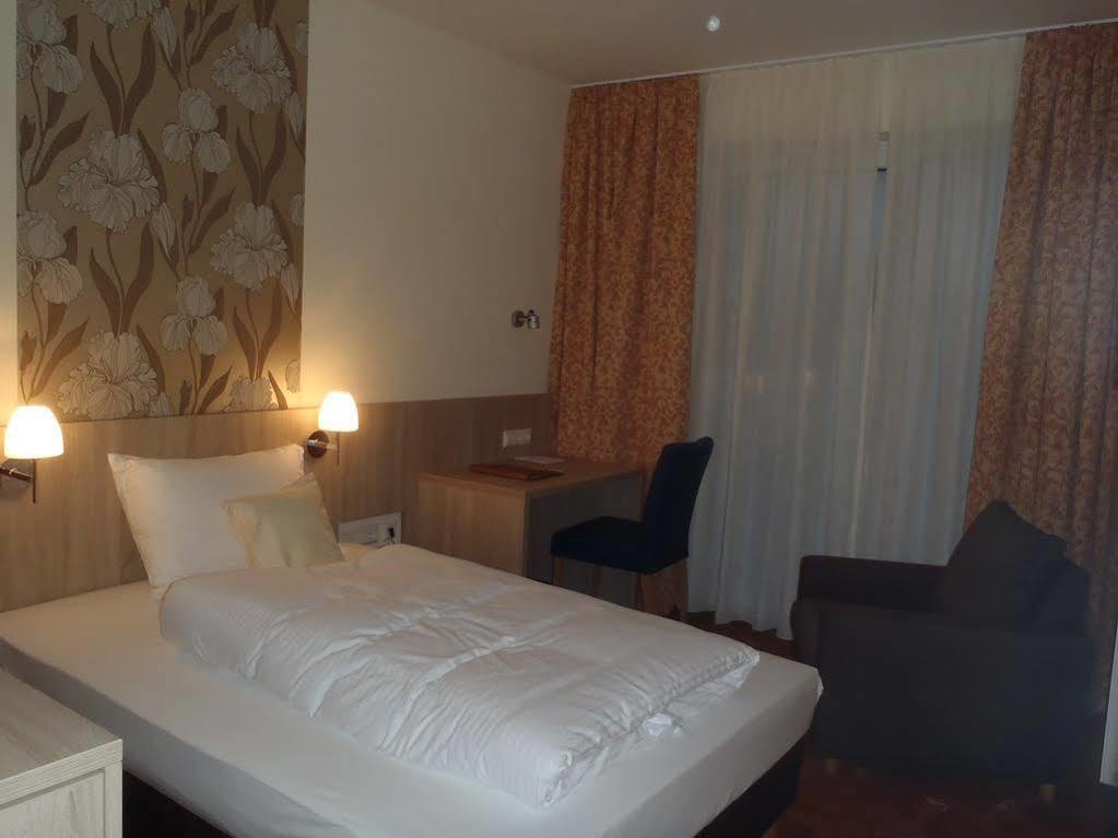 Schade'S Wohlfuehlhotel Selb Luaran gambar